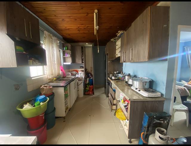 4 BEDROOM HOUSE FOR SALE IN KWAMASHU